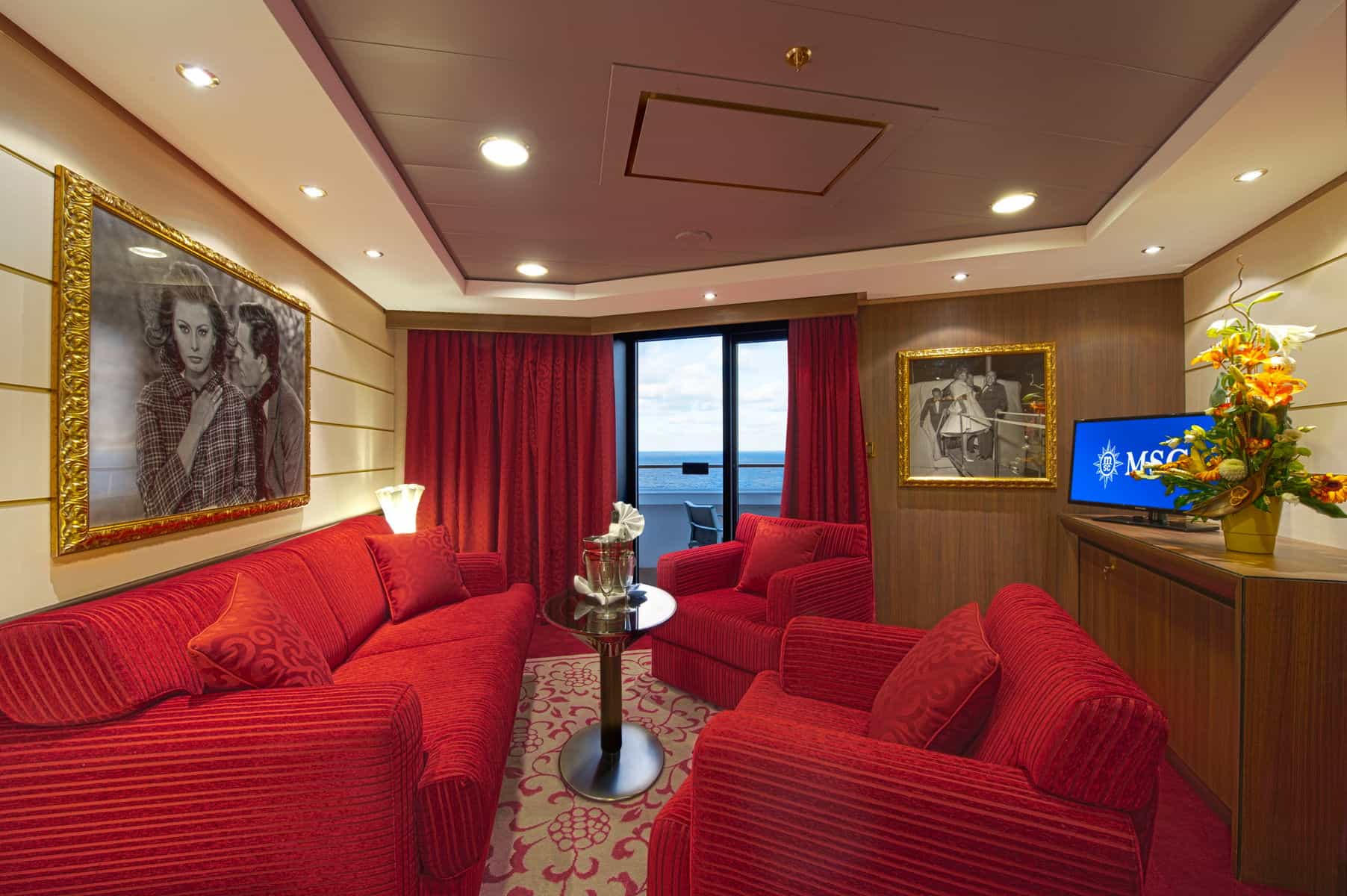cruiseImg1