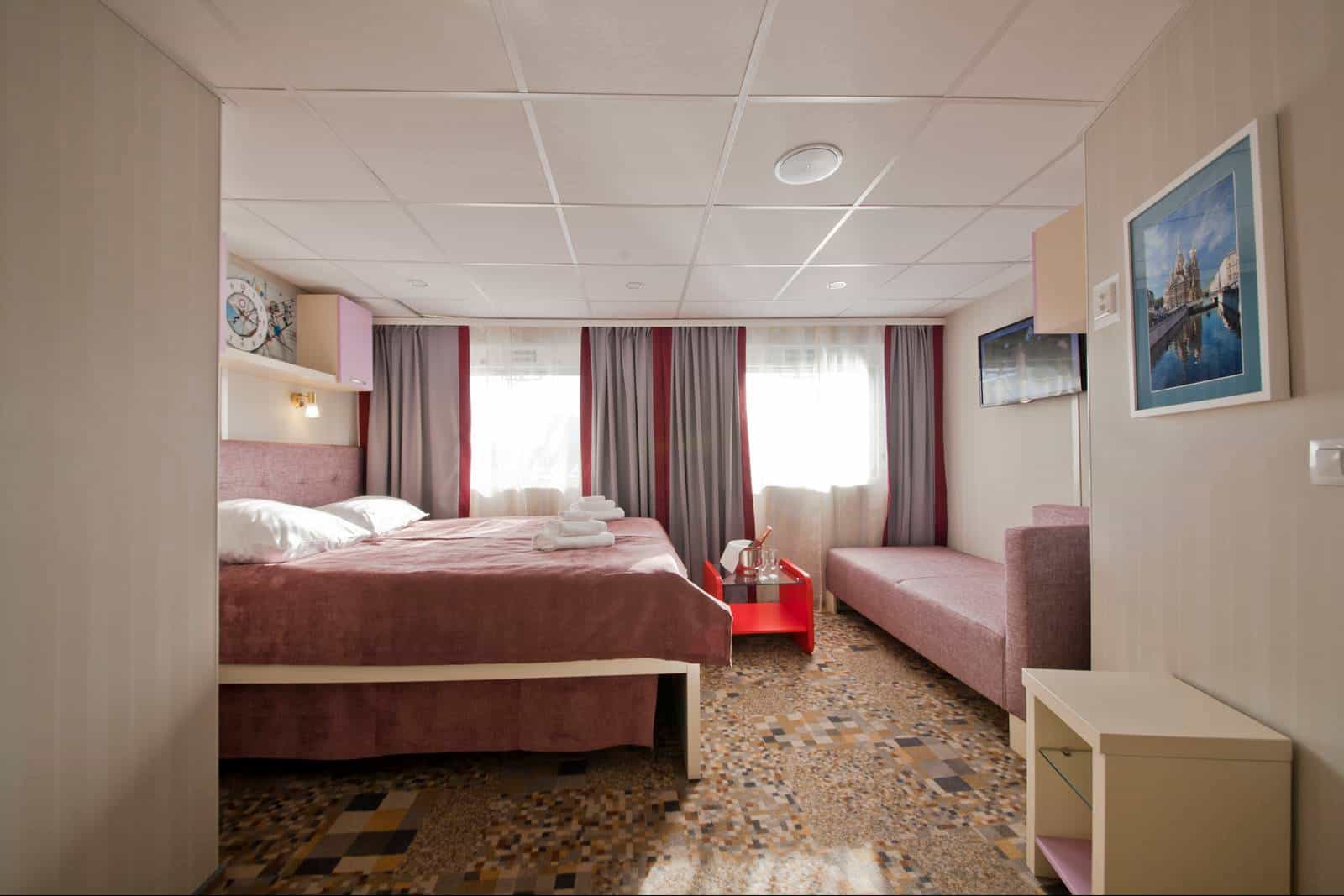 cruiseImg2